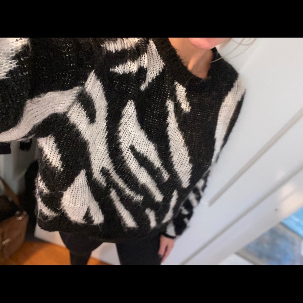 Size S zebra fuzzy sweater!